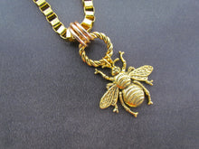 Load image into Gallery viewer, QUEEN BEE NECKLACE