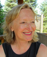 Load image into Gallery viewer, CHERRY LEAF Earrings