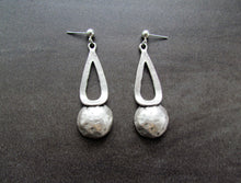 Load image into Gallery viewer, DELL Earrings