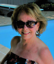 Load image into Gallery viewer, LYN B Earrings