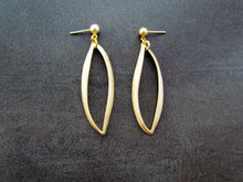 Load image into Gallery viewer, MORGAN Earrings