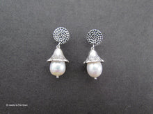 Load image into Gallery viewer, AVALON EARRINGS
