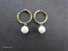 Load image into Gallery viewer, CARLING EARRINGS
