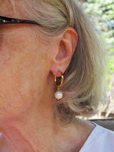 Load image into Gallery viewer, CARLING EARRINGS
