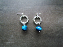Load image into Gallery viewer, CAT BLUE Earrings
