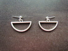 Load image into Gallery viewer, DEMI-LUNE Earring
