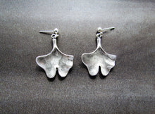 Load image into Gallery viewer, GINGKO Earrings
