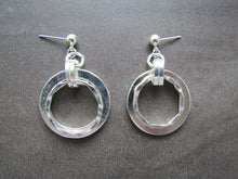 Load image into Gallery viewer, MAUREEN Earrings
