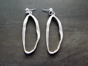 SOLONGE Earrings